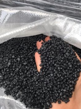 Recycled PVC granules